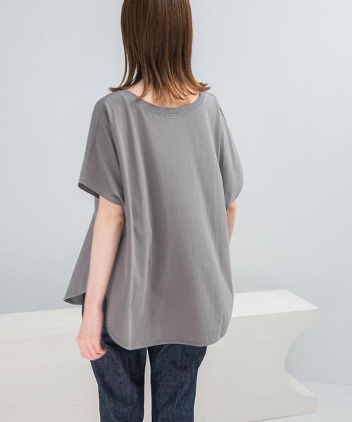 URBAN RESEARCH ROSSO WOMEN（アーバンリサーチ　ロッソ）の「CHIGNON　photo　ドルマンカットソー（Tシャツ/カットソー・レディース・アイボリー/チャコールグレー・FREE）」の9枚目の写真