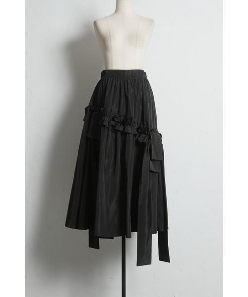 ARVELLIA（アルベリア）の「RIBBON DETAIL FRILL SKIRT（スカート・レディース・ブラック/ホワイト・M）」の3枚目の写真
