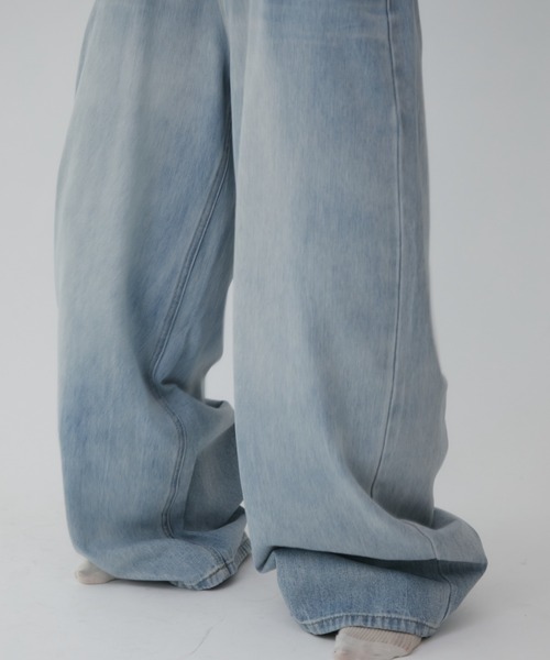 VION（ヴィオン）の「Wide Straight Denim Pants / ワイドストレートデニムパンツ（デニムパンツ・レディース・ブルー/ライトブルー・MEDIUM/LARGE）」の18枚目の写真