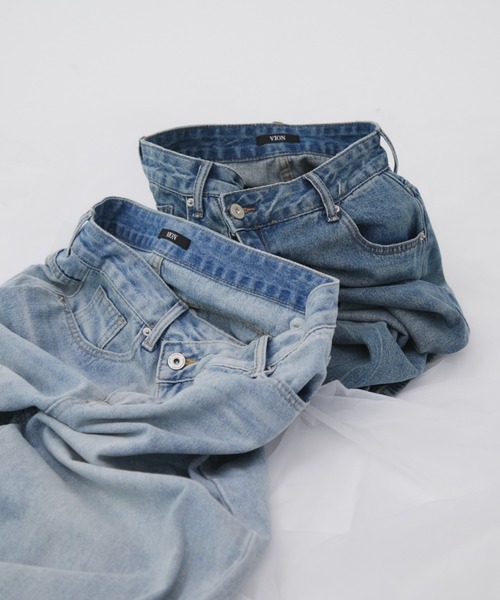 VION（ヴィオン）の「Wide Straight Denim Pants / ワイドストレートデニムパンツ（デニムパンツ・レディース・ブルー/ライトブルー・MEDIUM/LARGE）」の17枚目の写真