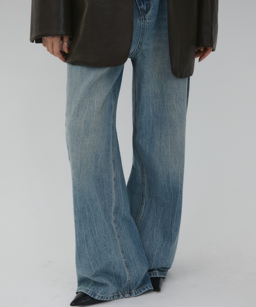 VION（ヴィオン）の「Wide Straight Denim Pants / ワイドストレートデニムパンツ（デニムパンツ・レディース・ブルー/ライトブルー・MEDIUM/LARGE）」の10枚目の写真