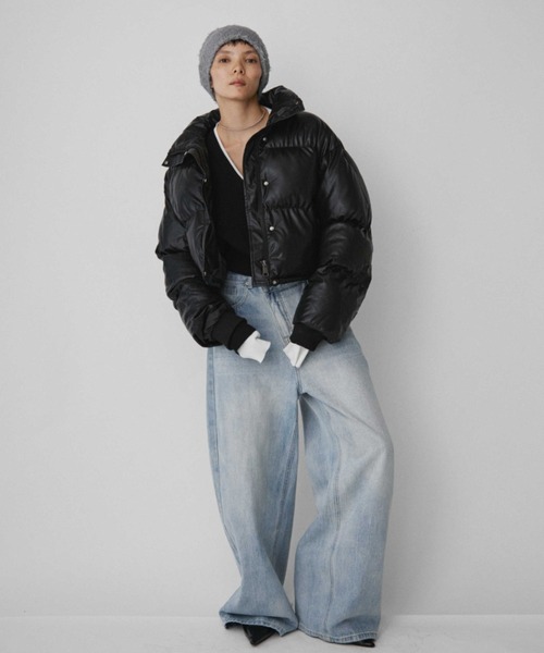 VION（ヴィオン）の「Wide Straight Denim Pants / ワイドストレートデニムパンツ（デニムパンツ・レディース・ブルー/ライトブルー・MEDIUM/LARGE）」の3枚目の写真