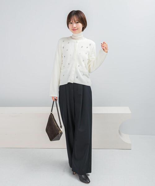 URBAN RESEARCH ROSSO WOMEN（アーバンリサーチ　ロッソ）の「ビジューショートカーディガン（カーディガン/ボレロ・レディース・ブラック/オフホワイト・FREE）」の5枚目の写真