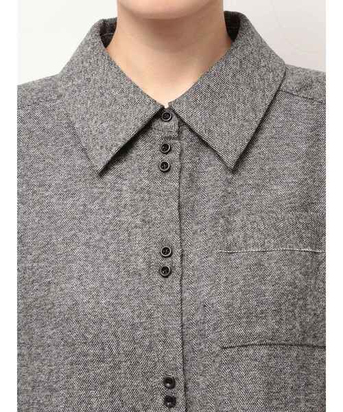 ELENDEEK（エレンディーク）の「バックレイヤードシャツ（シャツ/ブラウス・レディース・チャコールグレー/グレー・FREE）」の14枚目の写真