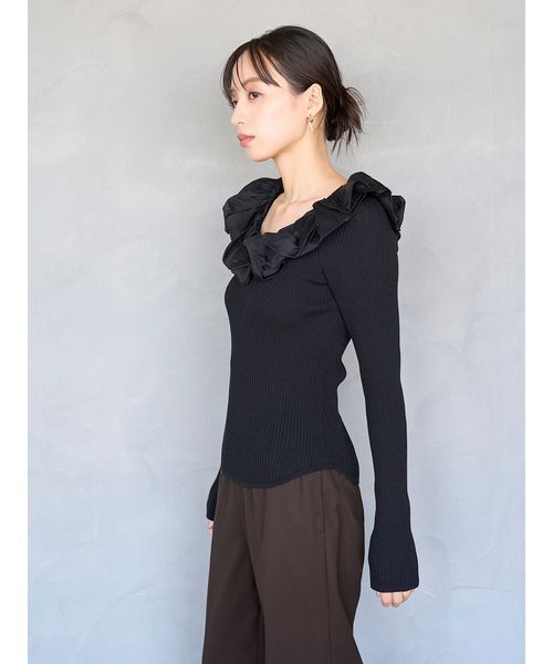 SNIDEL(スナイデル)の「シアーフリルニットプルオーバー(ニット/セーター・レディース・アイボリー/ブラック/モカ/マルチ・F)」の12枚目の写真