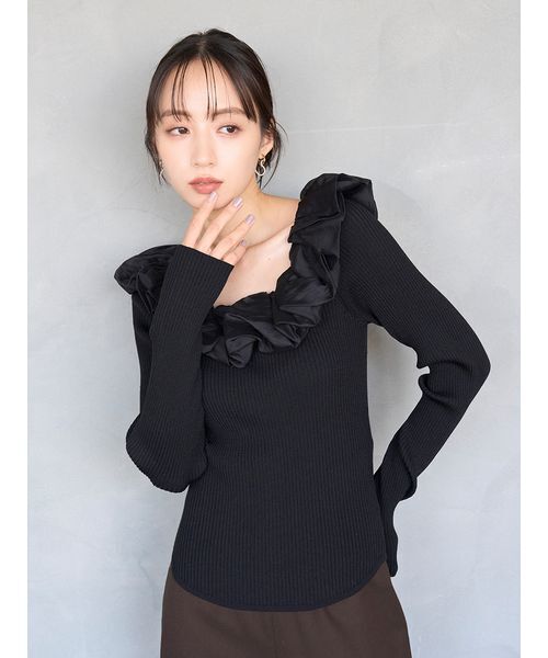 SNIDEL(スナイデル)の「シアーフリルニットプルオーバー(ニット/セーター・レディース・アイボリー/ブラック/モカ/マルチ・F)」の18枚目の写真