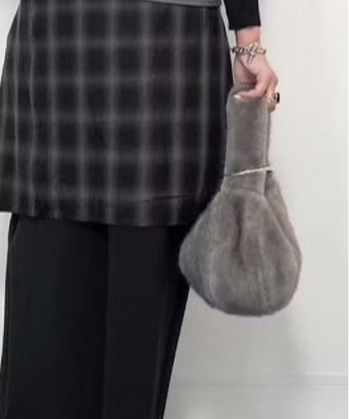 CACHELLIE（カシェリエ）の「ECO FUR x RING 2WAY BAG（トートバッグ・レディース・グレー/モカ/ブラック・FREE）」の7枚目の写真