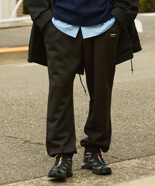 THE CRAFT CREW PRODUCTS（ザクラフトクループロダクツ）の「裏ボアフリース ワンポイントロゴ リラックスフィット ジョガースウェットパンツ【THE CRAFT CREW PRODUCTS】（スウェットパンツ・メンズ・ダークブラウン/ブラック/グレイッシュベージュ/ネイビー/ダークグレー・L/M/S/XL）」の14枚目の写真