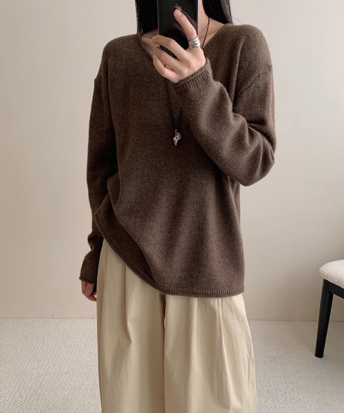 COCOMOMO(ココモモ)の「Vネックルーズニット Vネック ニット ドロップショルダー ゆったり Vネックニット 長袖 秋服 冬服(ニット/セーター・レディース・ベージュ/ブラック/レッド/ブラウン/ライトグレー・FREE)」の19枚目の写真