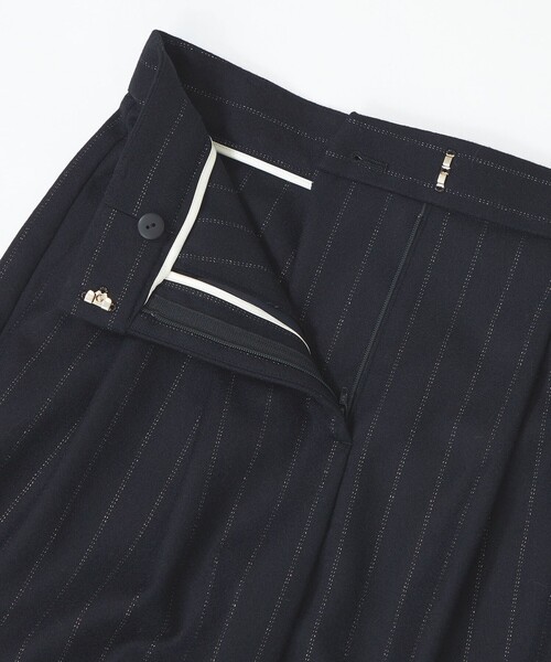 EPOCA(エポカ)の「ウールラメストライプ タックワイドテーパードパンツ(その他パンツ・レディース・ブラック/グレー系その他・38/40)」の10枚目の写真