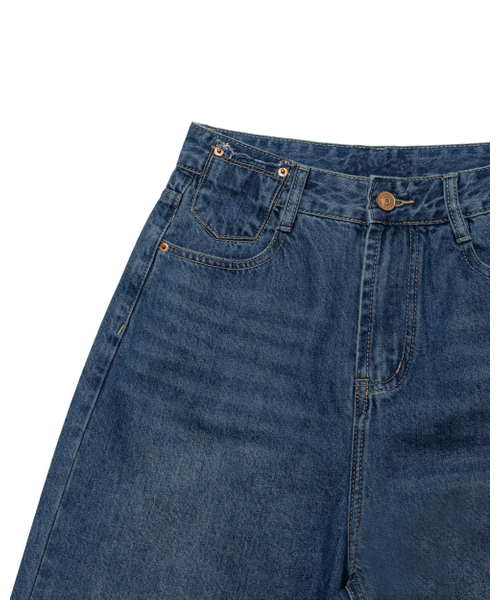 MOAA（モア）の「Fray pocket Wide JEANS (WASHED BLUE)（デニムパンツ・レディース・その他・SMALL/MEDIUM）」の4枚目の写真
