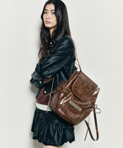 NICK&NICOLE(ニックアンドニコール)の「CRYSTAL LEATHER SHIRRING BACKPACK_BROWN(バックパック/リュック・レディース・その他・FREE)」の6枚目の写真