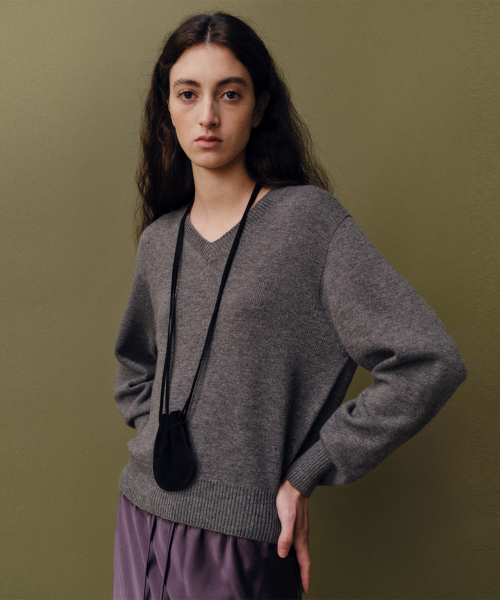 BAIE OUD(ベイウード)の「Wholegarment merino V knit_charcoal(ニット/セーター・レディース・チャコール・FREE)」の3枚目の写真