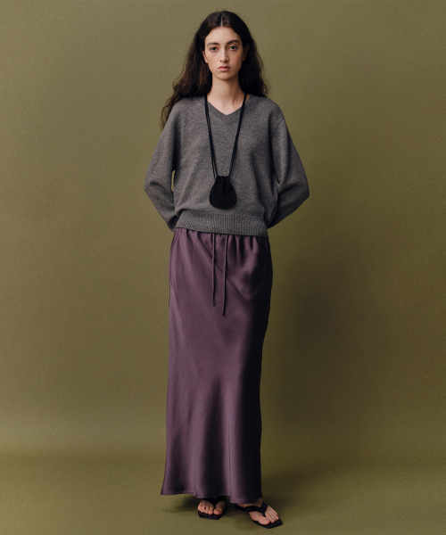 BAIE OUD(ベイウード)の「Wholegarment merino V knit_charcoal(ニット/セーター・レディース・チャコール・FREE)」の2枚目の写真