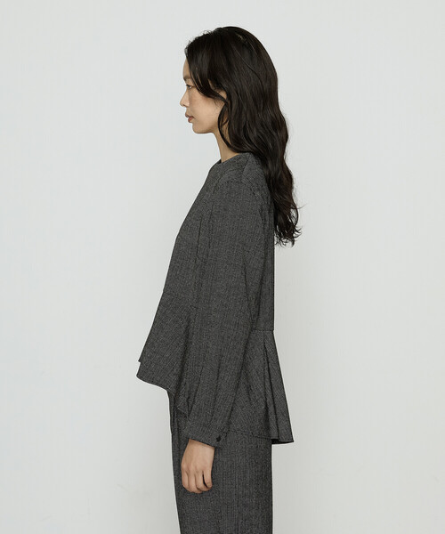 K.T KIYOKO TAKASE（キヨコタカセ）の「ピンヘッドツイード ペプラムブラウス（シャツ/ブラウス・レディース・ブラック・9号）」の6枚目の写真