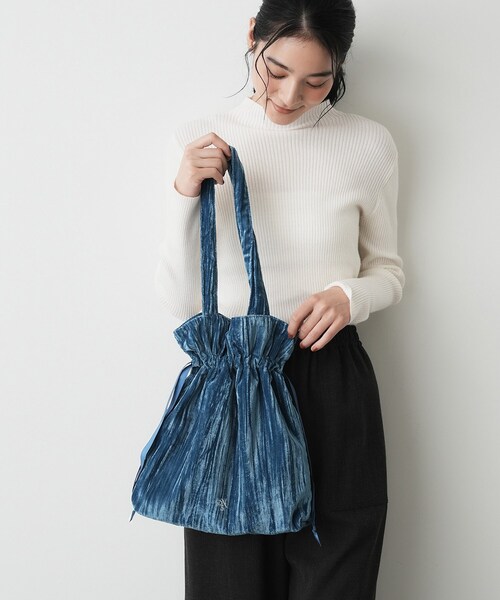 Dessin(デッサン)の「2WAYベロアトートバッグ(トートバッグ・レディース・グレー/ブラック/ライトブルー・00)」の6枚目の写真