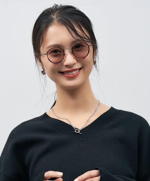 Zoff（ゾフ）の「【WEB限定】[東海オンエア としみつさんコラボ] Zoff | TOSHIMITSU ボストン型 サングラス｜調光レンズ 紫外線で色が変わる 紫外線対策 UVカット ユニセックス（サングラス・レディース・ブラウン系その他2・FREE）」の14枚目の写真