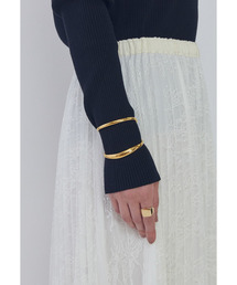 JAMIRAY（ジャミレイ）の「＜JAMIRAY（ジャミレイ）＞“LINE SCULPT”バングル（ゴールド）（その他ヘアアクセサリー）」