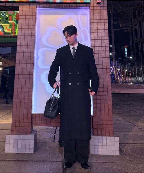 LMOOD(エルムード)の「グレーウェイル ダブルコート フェルト ブラック(チェスターコート・レディース・ブラック・44/46/48)」の6枚目の写真