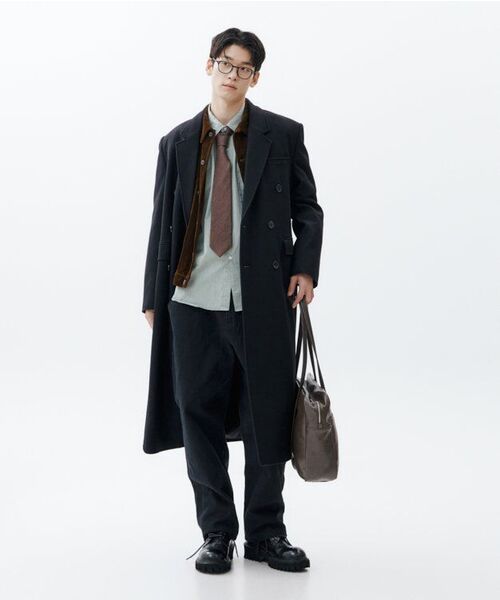 LMOOD(エルムード)の「グレーウェイル ダブルコート フェルト ブラック(チェスターコート・レディース・ブラック・44/46/48)」の14枚目の写真