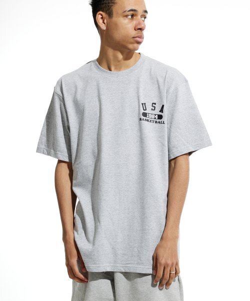 CREAM SODA LAB(クリームソーダラボ)の「ユエスエイバスケットボール スモールロゴ 半袖Tシャツ グレー ブラック(Tシャツ/カットソー・メンズ・その他・LARGE/MEDIUM/X-LARGE/XX-LARGE)」の5枚目の写真