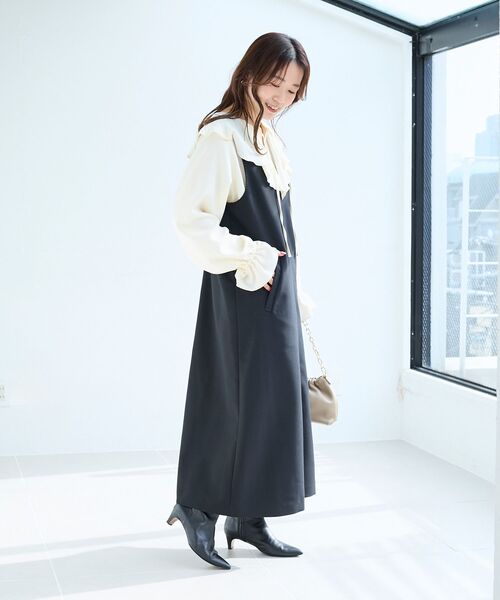 le.coeur blanc（ルクールブラン）の「Vネックジャンパースカート（ジャンパースカート・レディース・モカ/ブラック・38）」の21枚目の写真