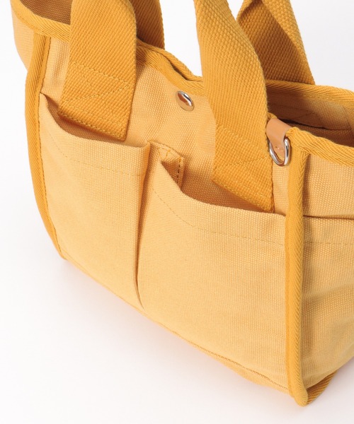 ikka（イッカ）の「【雑誌InRed4月号掲載】キャンバスパイピングミニトートバッグ（トートバッグ・レディース・マスタード/ライトカーキ/ブラック/グレー/オフホワイト/ブルー・FREE）」の18枚目の写真