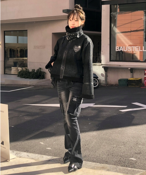 MUCENT（ムセント）の「ルベルブーツカットカーゴデニムパンツ（デニムパンツ・レディース・ブラック・SMALL/MEDIUM）」の9枚目の写真