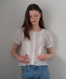 BUT'TON（ボッタン）の「[10 ]ドビープリーツブラウス (アイボリー)（シャツ/ブラウス）」