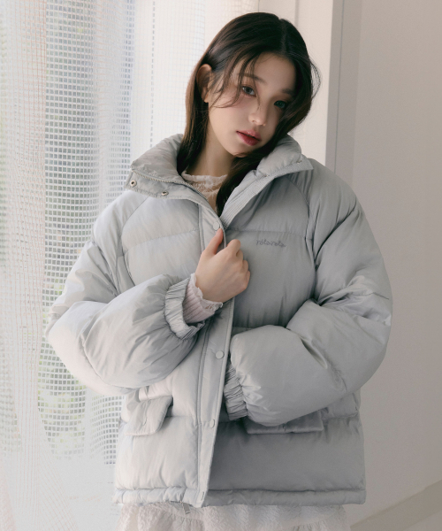 ROLAROLA(ロラロラ)の「RAGLAN WELLON PADDING GRAY(ダウンジャケット/コート・レディース・グレー・FREE)」の1枚目の写真