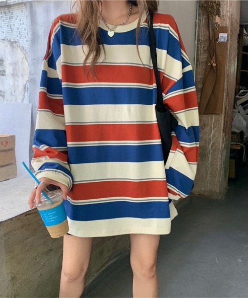 Flugge(フラッジー)の「オーバーサイズボーダートップス(その他トップス・レディース・グレー/レッド・LARGE/MEDIUM)」の3枚目の写真