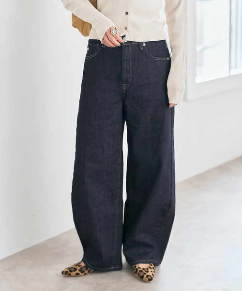 Spick & Span(スピックアンドスパン)の「《追加》SOMETHING / サムシング 別注 NEW HANA CURVE TAPERED*(デニムパンツ・レディース・ネイビー/サックスブルー・SMALL/X-SMALL/LARGE/MEDIUM)」の5枚目の写真