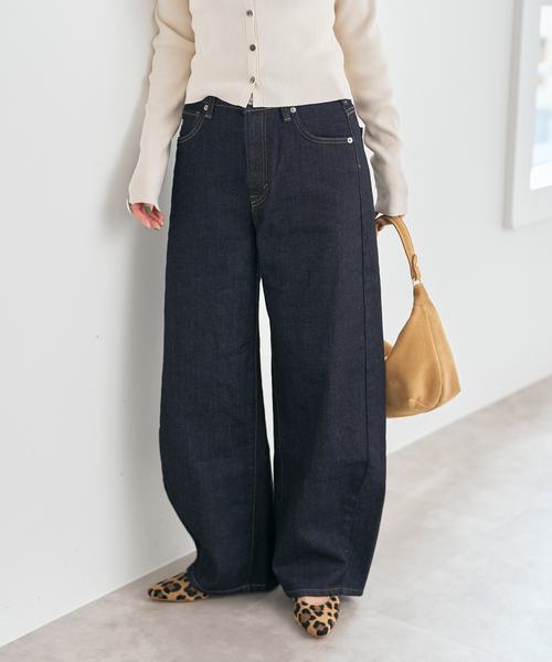 Spick & Span(スピックアンドスパン)の「《追加》SOMETHING / サムシング 別注 NEW HANA CURVE TAPERED*(デニムパンツ・レディース・ネイビー/サックスブルー・SMALL/X-SMALL/LARGE/MEDIUM)」の6枚目の写真