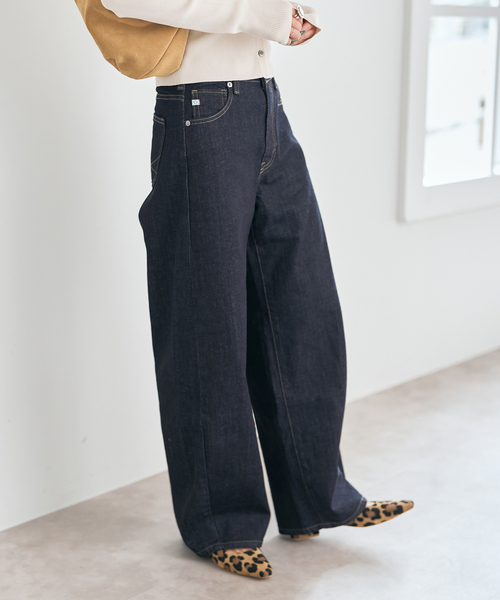 Spick & Span(スピックアンドスパン)の「《追加》SOMETHING / サムシング 別注 NEW HANA CURVE TAPERED*(デニムパンツ・レディース・ネイビー/サックスブルー・SMALL/X-SMALL/LARGE/MEDIUM)」の7枚目の写真