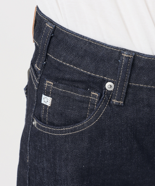 Spick & Span(スピックアンドスパン)の「《追加》SOMETHING / サムシング 別注 NEW HANA CURVE TAPERED*(デニムパンツ・レディース・ネイビー/サックスブルー・SMALL/X-SMALL/LARGE/MEDIUM)」の10枚目の写真