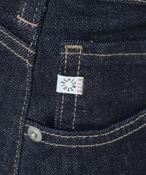 Spick & Span(スピックアンドスパン)の「《追加》SOMETHING / サムシング 別注 NEW HANA CURVE TAPERED*(デニムパンツ・レディース・ネイビー/サックスブルー・SMALL/X-SMALL/LARGE/MEDIUM)」の12枚目の写真