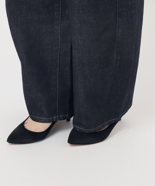 Spick & Span(スピックアンドスパン)の「《追加》SOMETHING / サムシング 別注 NEW HANA CURVE TAPERED*(デニムパンツ・レディース・ネイビー/サックスブルー・SMALL/X-SMALL/LARGE/MEDIUM)」の13枚目の写真