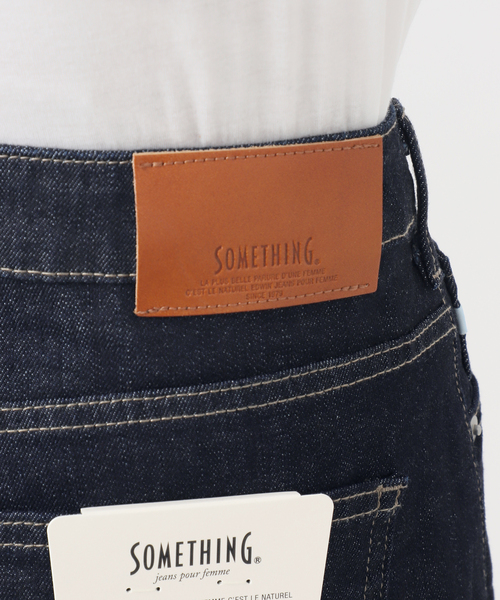 Spick & Span(スピックアンドスパン)の「《追加》SOMETHING / サムシング 別注 NEW HANA CURVE TAPERED*(デニムパンツ・レディース・ネイビー/サックスブルー・SMALL/X-SMALL/LARGE/MEDIUM)」の15枚目の写真