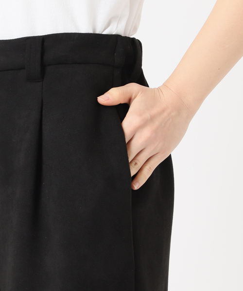 CITYSHOP（シティーショップ）の「FAUX SUEDE SHORTS：ハーフパンツ（その他パンツ・レディース・ブラック/グレー・38/36）」の16枚目の写真