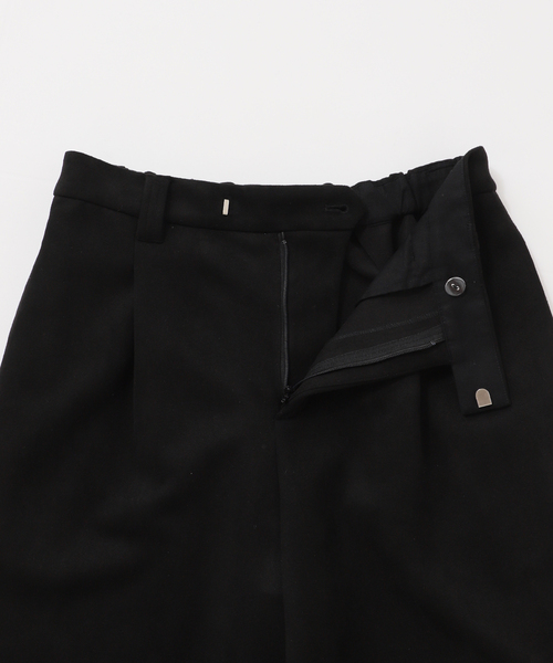 CITYSHOP（シティーショップ）の「FAUX SUEDE SHORTS：ハーフパンツ（その他パンツ・レディース・ブラック/グレー・38/36）」の19枚目の写真