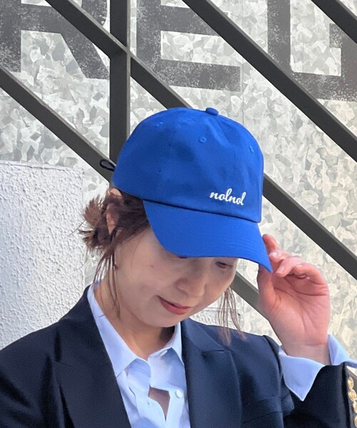 NOLLEY’S(ノーリーズ)の「【nolnol/ノルノル】ロゴ刺繍キャップ(キャップ・レディース・ブラウン/ブルー/アイボリー・FREE)」の4枚目の写真