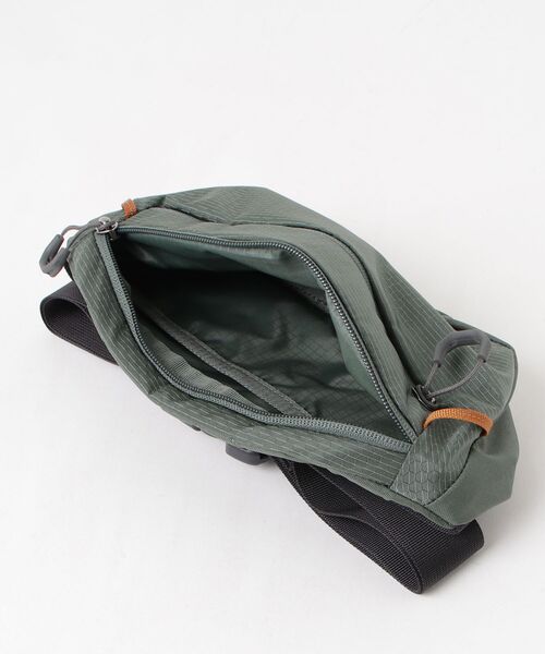 GREGORY(グレゴリー)の「ナノウエストパックミニ NANO WAISTPACK MINI テレイングリーン(ボディバッグ/ウエストポーチ・メンズ・グリーン系・ONE SIZE)」の4枚目の写真