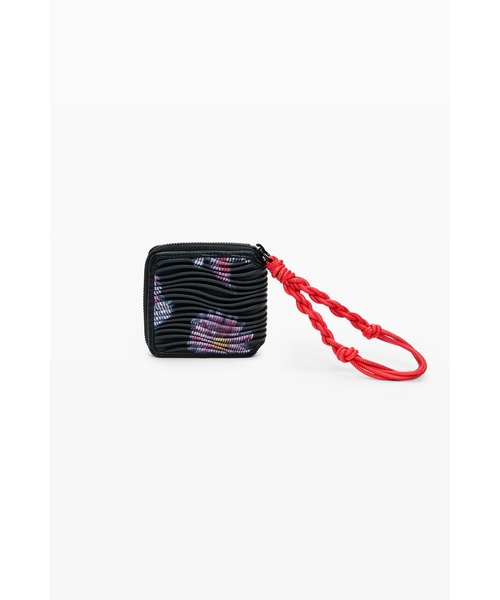 Desigual(デシグアル)の「花柄テクスチャの中型財布(財布・レディース・ブラック・FREE)」の3枚目の写真