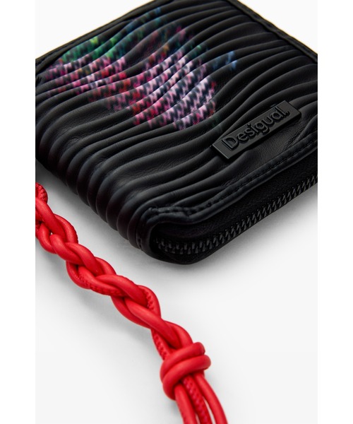 Desigual(デシグアル)の「花柄テクスチャの中型財布(財布・レディース・ブラック・FREE)」の5枚目の写真