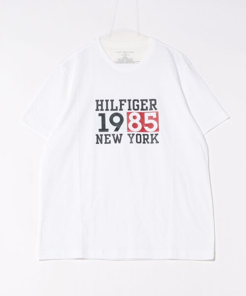 TOMMY HILFIGER(トミーヒルフィガー)の「TOMMY HILFIGER ロゴ半袖Tシャツ(Tシャツ/カットソー・メンズ・ホワイト/ネイビー/ブルー系その他・MEDIUM/X-LARGE/LARGE)」の1枚目の写真