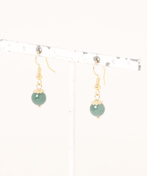 チャイハネ(チャイハネ)の「【チャイハネ】翡翠粒ピアス(ピアス(両耳用)・レディース・ゴールド/シルバー・FREE)」の1枚目の写真