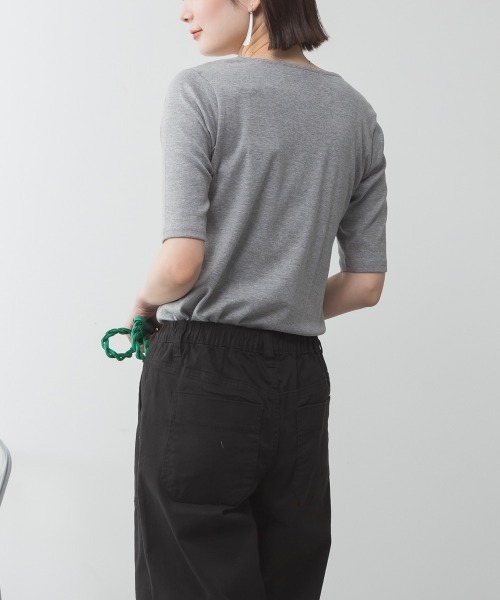 aity(アイティ)の「M-4L キーネック コットン5分袖Tシャツ 夏服(Tシャツ/カットソー・レディース・カーキ/オフホワイト/ブラック/グレイッシュベージュ/杢グレー・4L/3L/LL/L/M)」の10枚目の写真