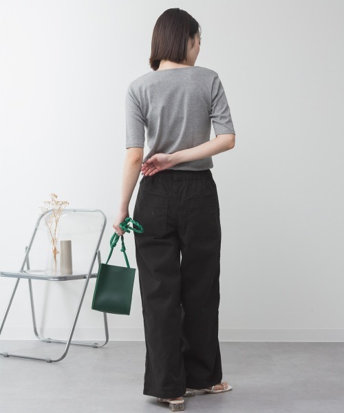 aity(アイティ)の「M-4L キーネック コットン5分袖Tシャツ 夏服(Tシャツ/カットソー・レディース・カーキ/オフホワイト/ブラック/グレイッシュベージュ/杢グレー・4L/3L/LL/L/M)」の12枚目の写真