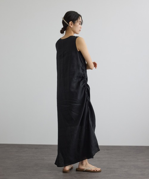 SALON adam et rope'（サロン アダム エ ロペ）の「リネンドロストノースリーブワンピース / GENTLE LINEN（ワンピース・レディース・ピンク/ブラック/グレー・FREE）」の21枚目の写真