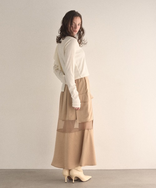 MIELI INVARIANT（ミエリインヴァリアント）の「Asymmetry Ruffle Long Tee（Tシャツ/カットソー・レディース・アイボリー/ブラック/グレー・FREE）」の8枚目の写真